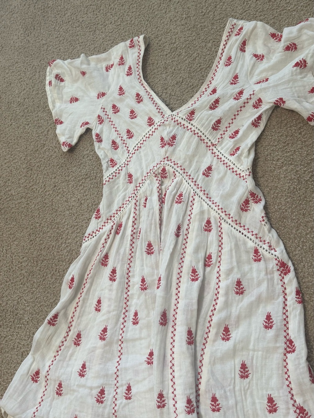 NWT Rafa White & Red Floral V-Neck Summer Dress made in lndia